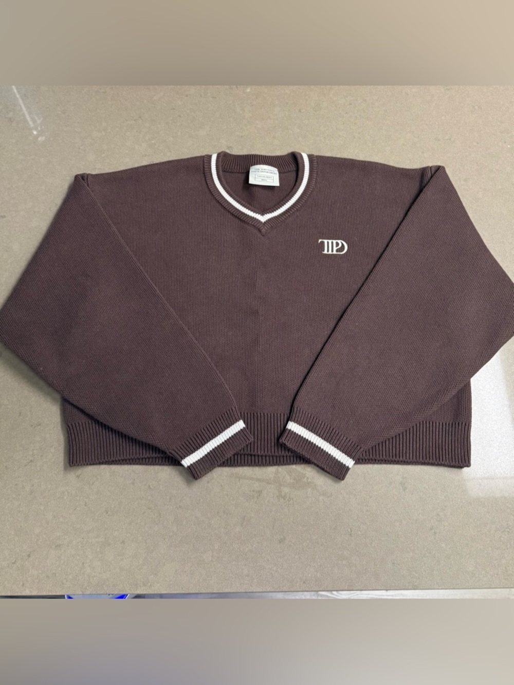 Taylor Swift Sweater - Picture 4 of 4
